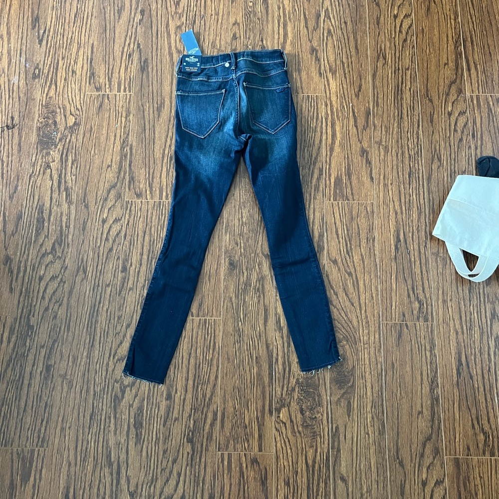 Hollister high rise advanced stretch crop jegging